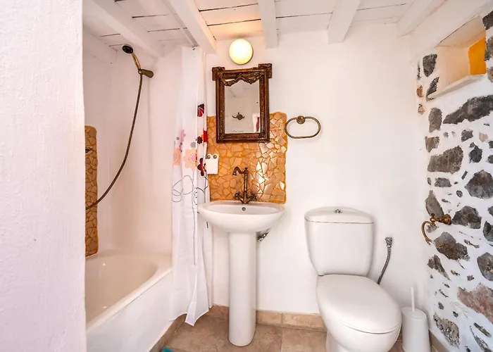 Tis Manas Asklipiion