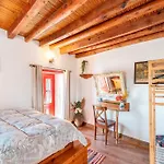 Tis Manas Holiday home