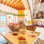 Tis Manas Holiday home *